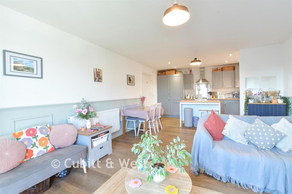 Lounge/Kitchen