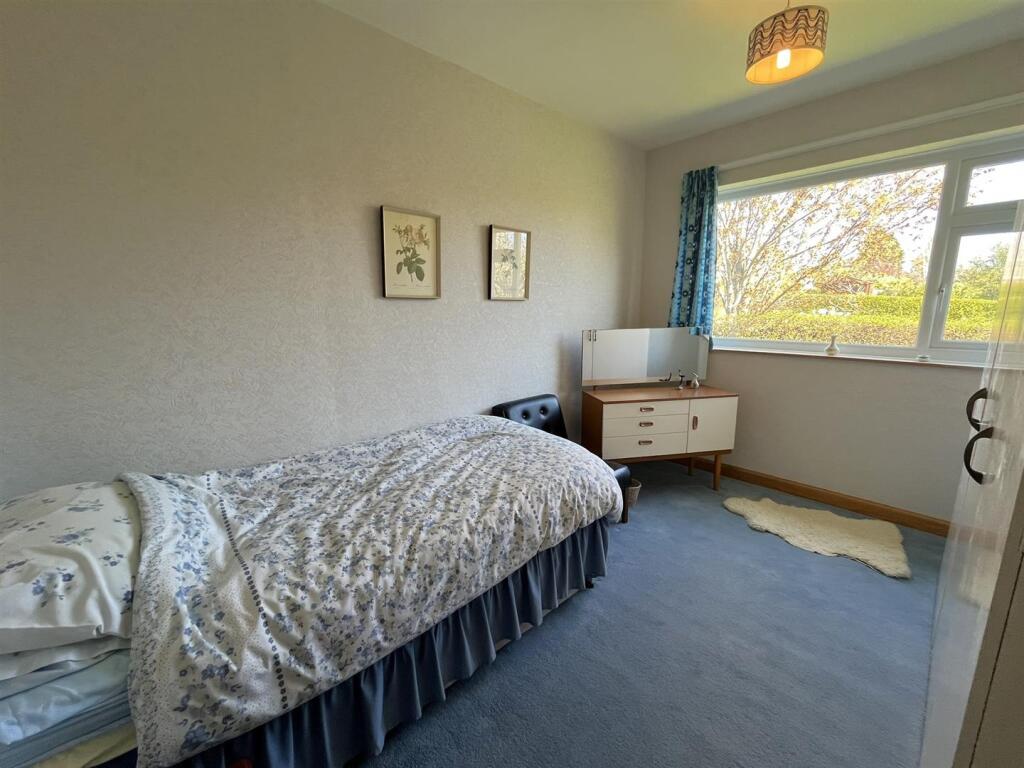 BEDROOM 3