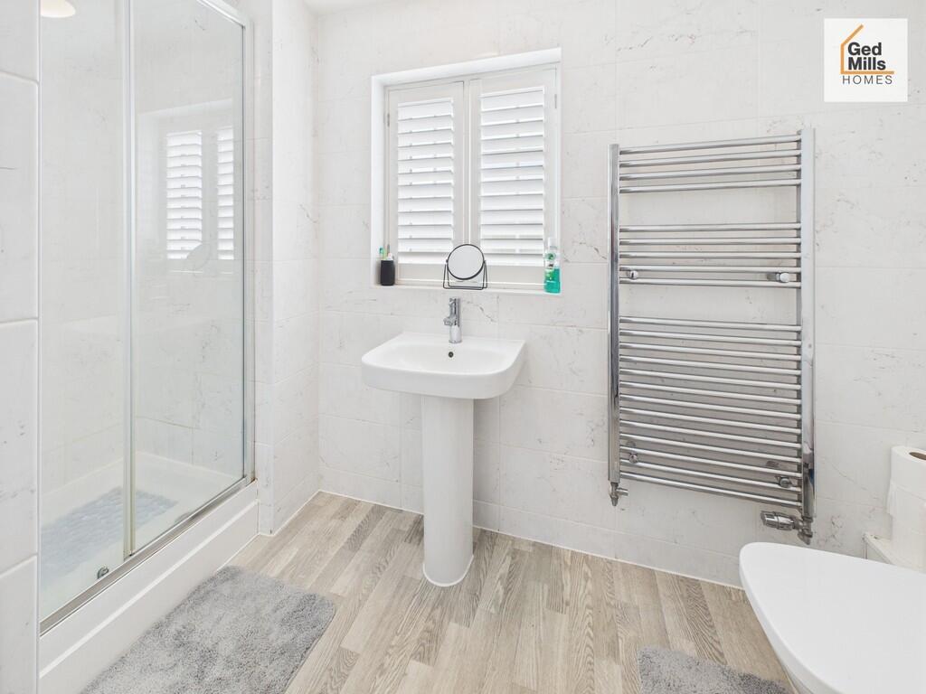 CAM04261G0-PR0075...