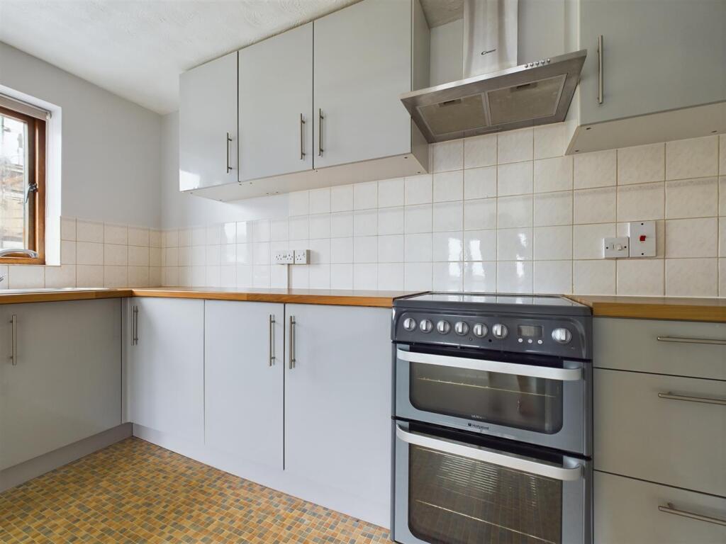 6 Jenkins Court Kitchen