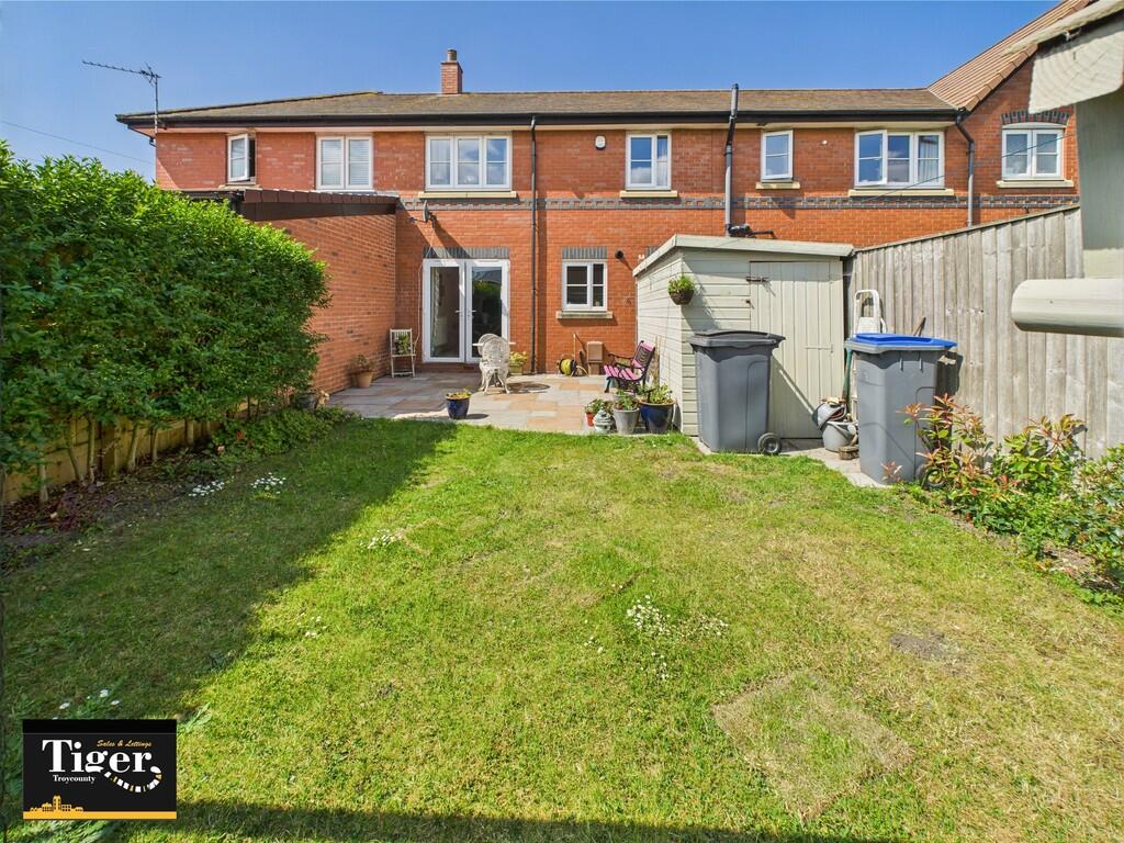 CAM02176G0-PR0589...