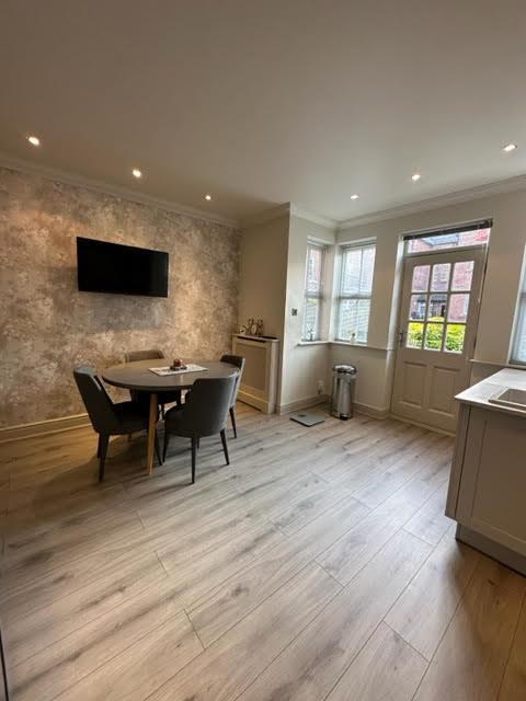 Dining Area.jpg