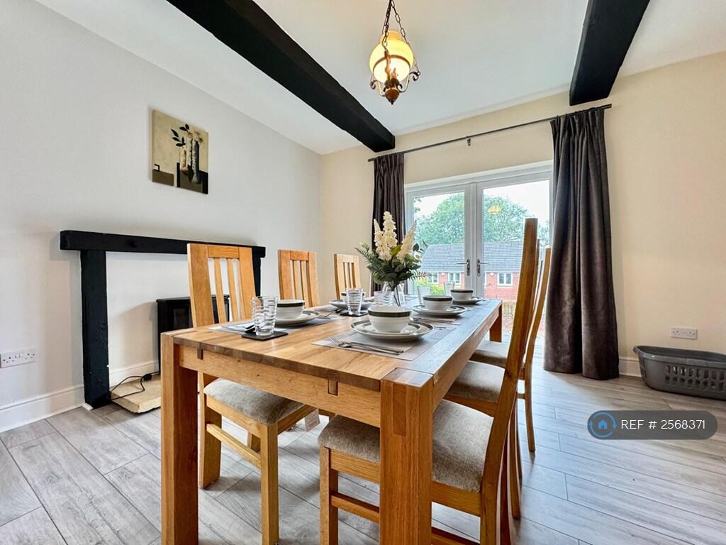 Dining 2