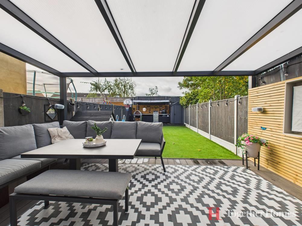 OUTDOOR SITTING AREA