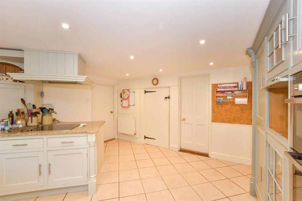 Kitchen/Breakfast Room