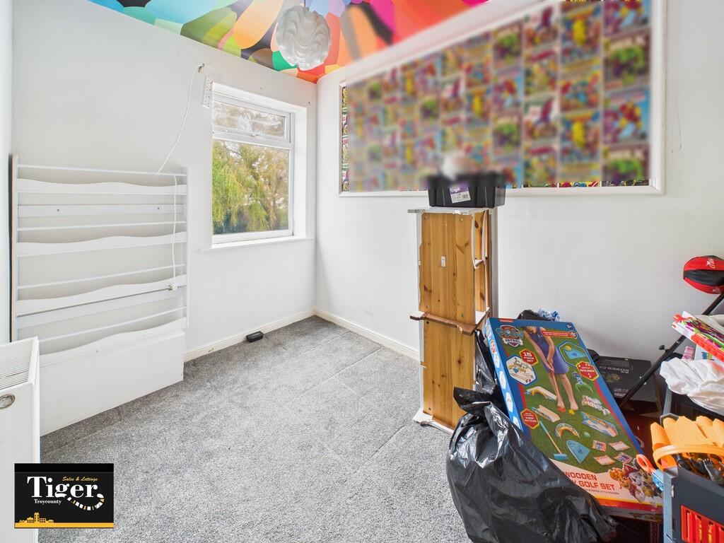 CAM02176G0-PR0730...