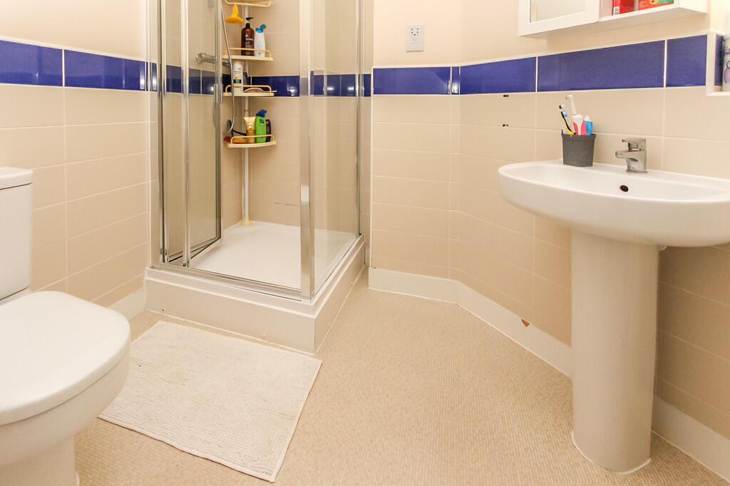 Ensuite Shower Ro...