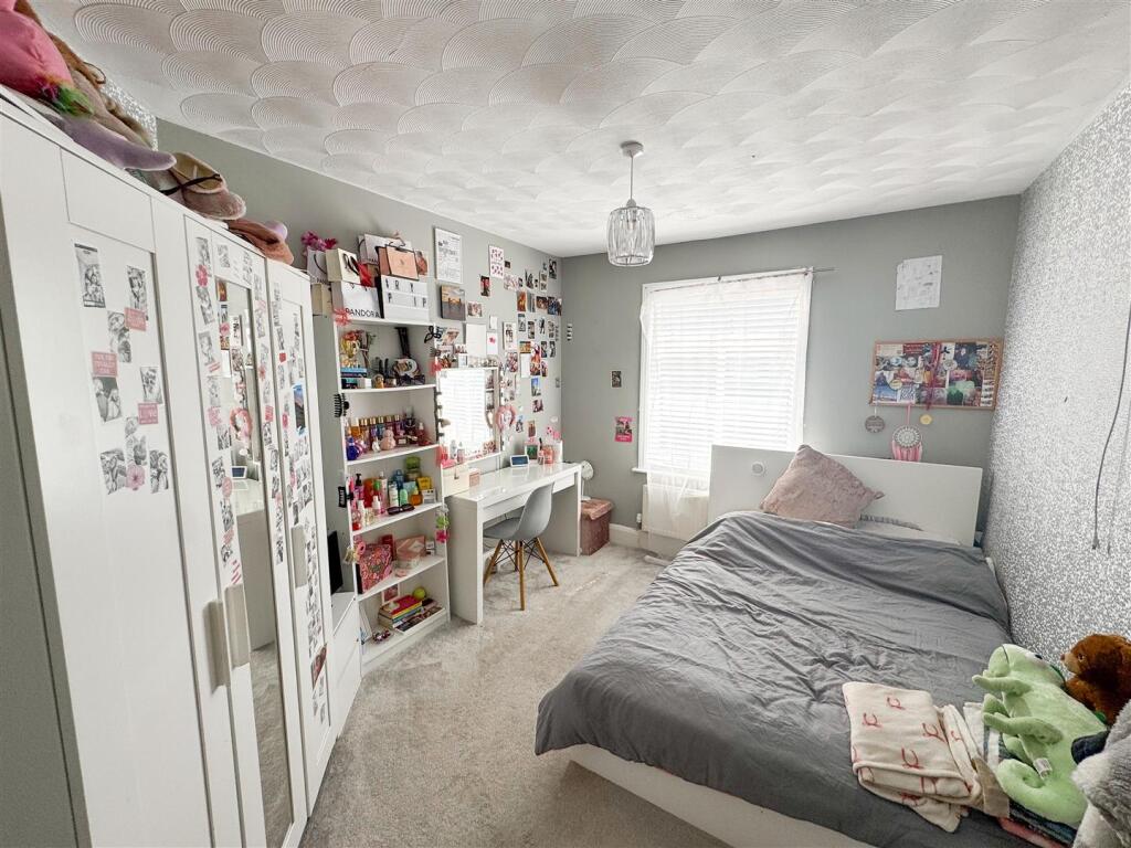 sales property-06.jpg