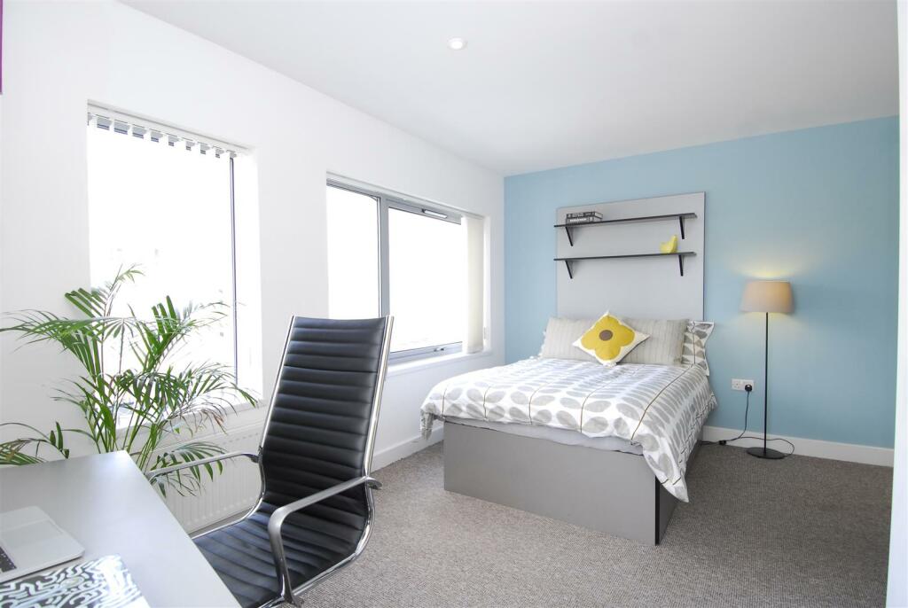 OceanHouseF7018.JPG