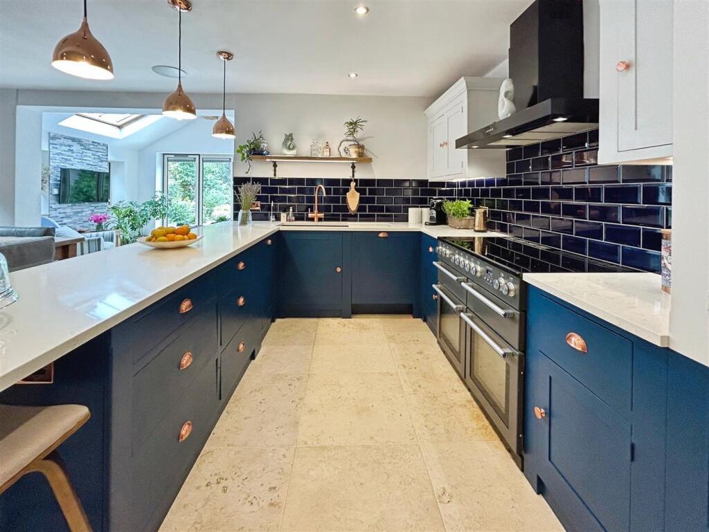 05e7feec-5-473B-A946-8C21259C20FB-5899-00000343421