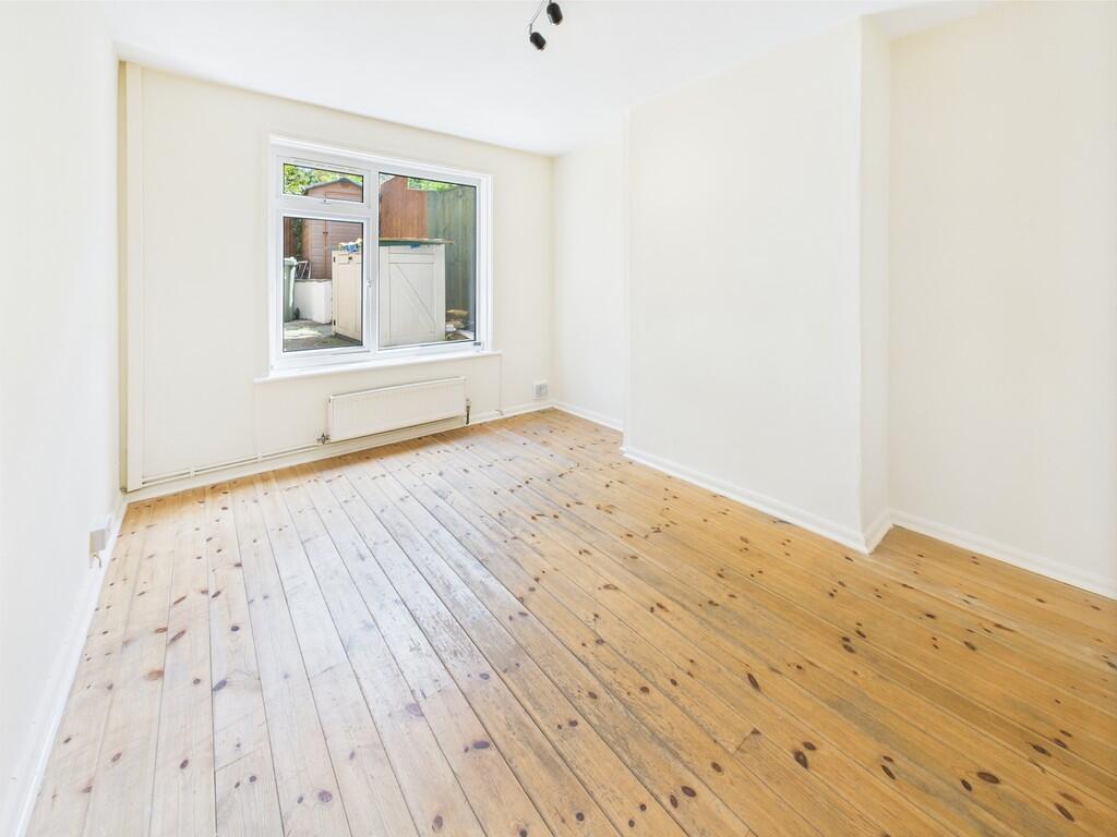 CAM03974G0-PR0138...