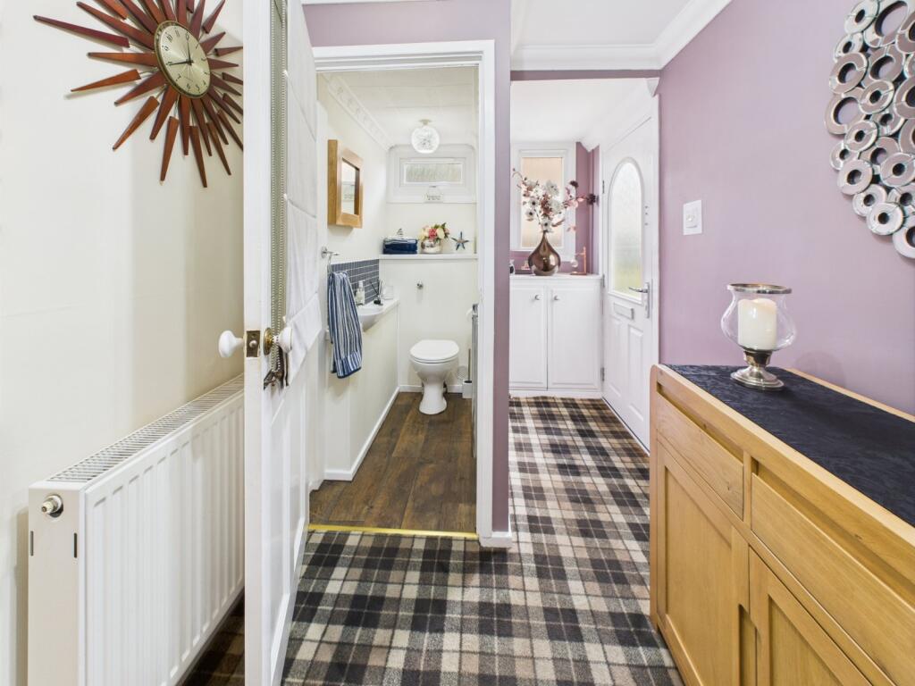 Hallway/WC
