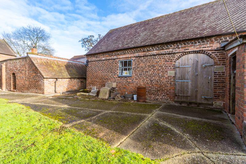 BARN 1