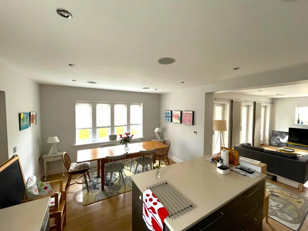 Kitchen and dining 