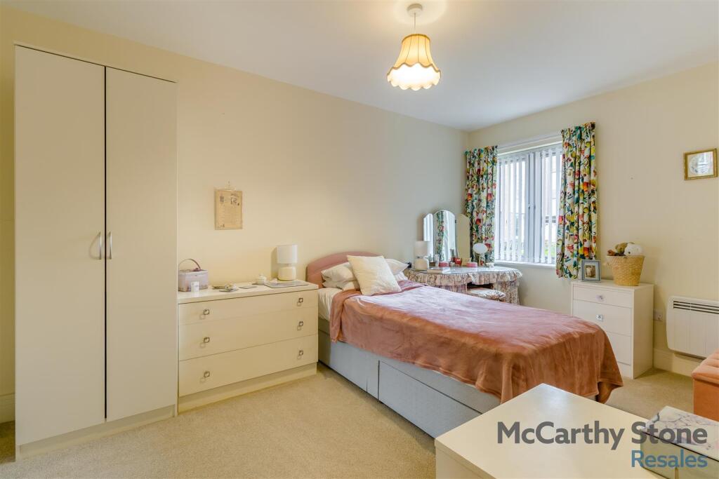 8646914-interior08.jpg