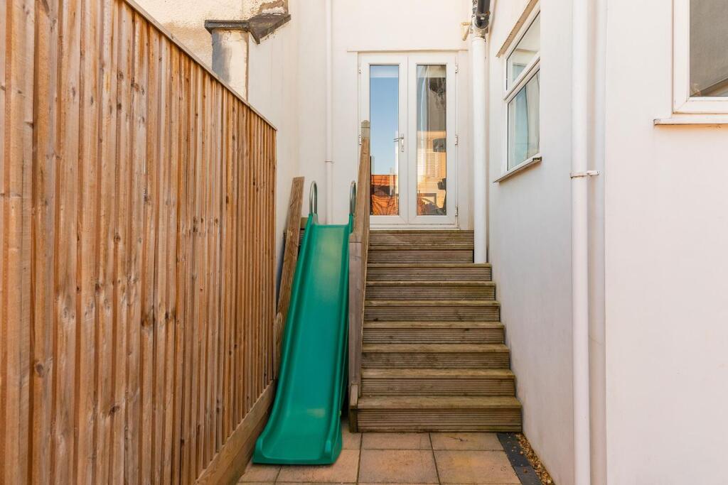 1W4R2BN - External F.jpg