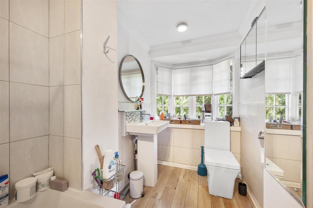 Flat 3, 9, Inner Park Road,12.jpg