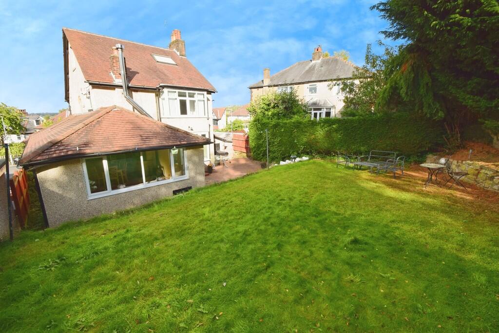 aa1eb033-Garden 2...