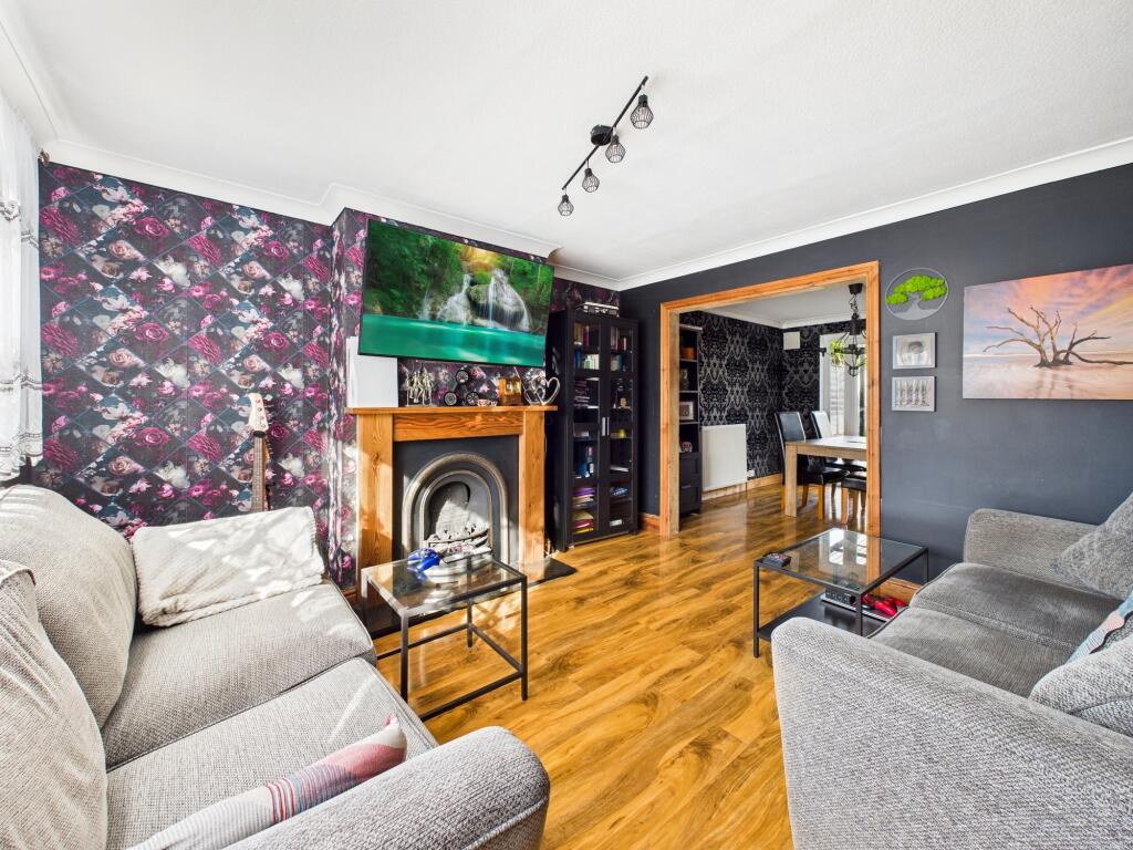 CAM05192G0-PR0163-STILL005