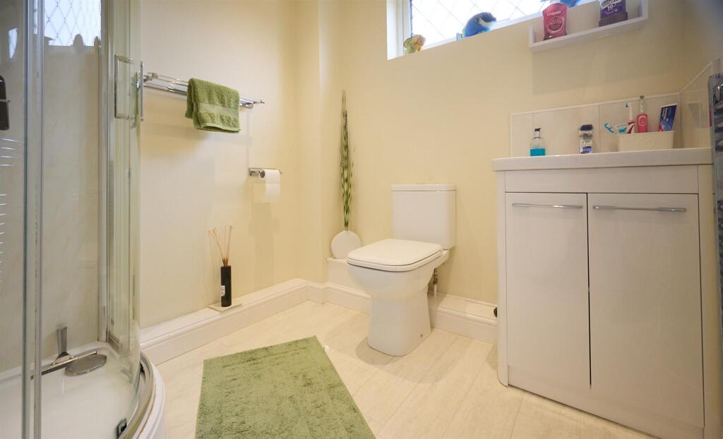 En Suite Shower Room