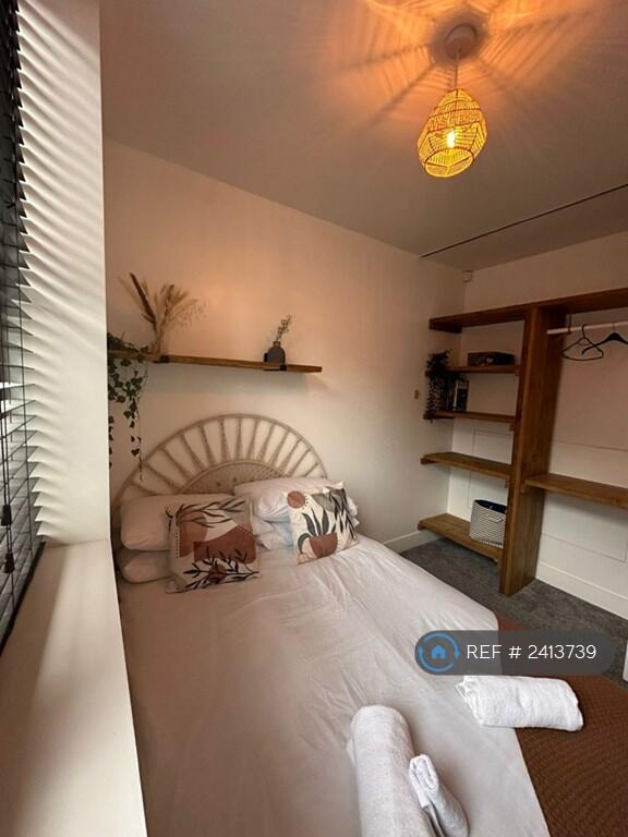 2nd Bedroom With Inbuilt Storage 