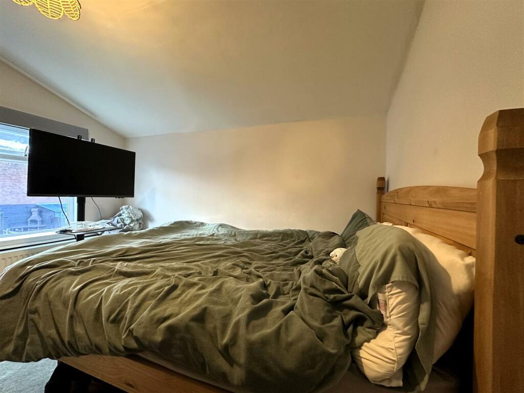 Bedroom 2 I.jpg