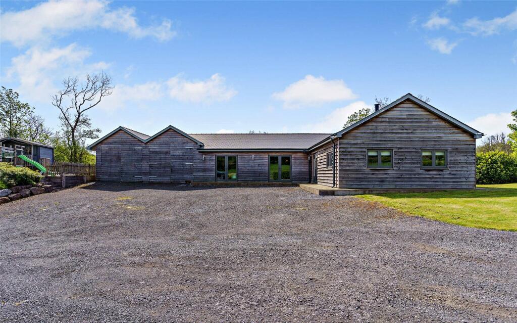Leisure Barn