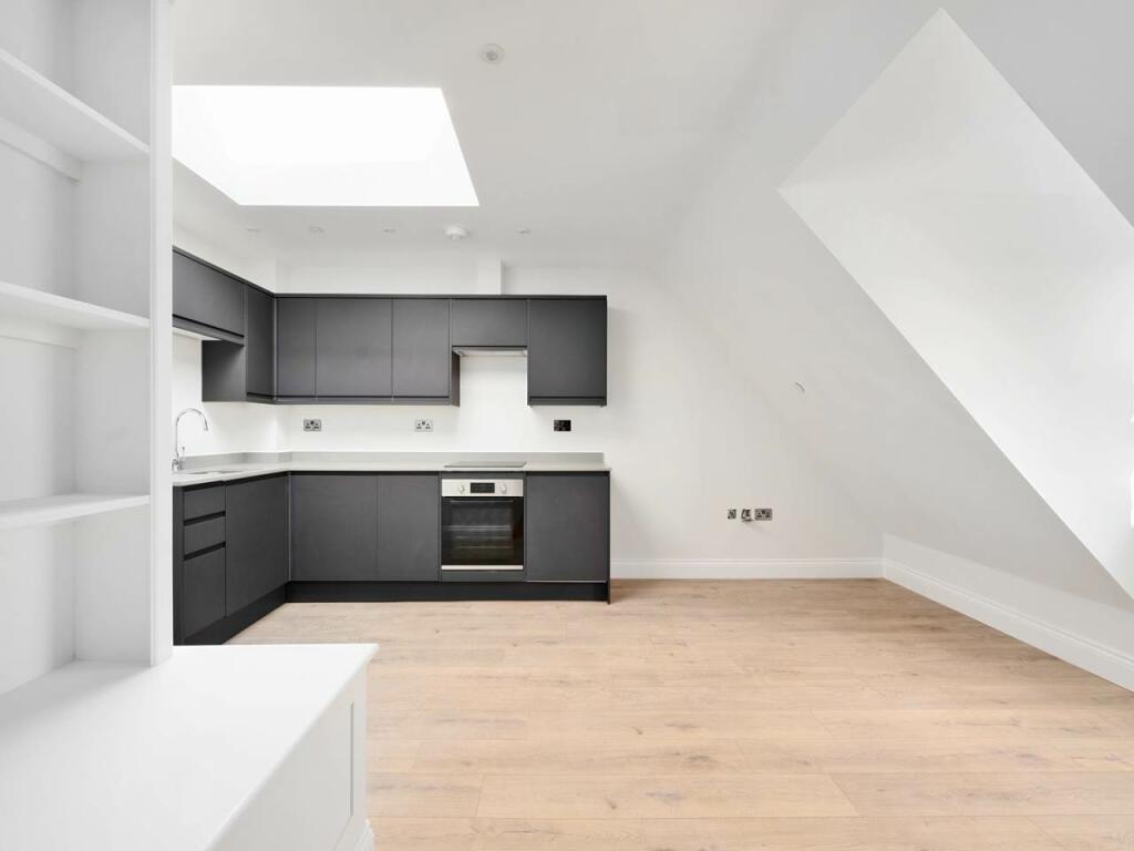 Open Plan (F12) Pic 