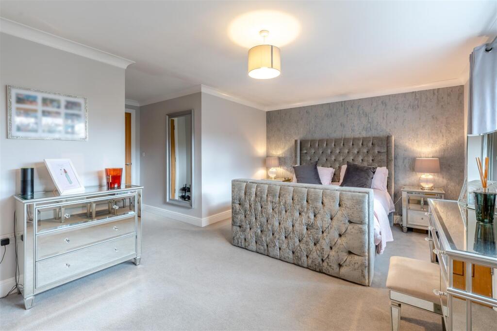 8641910-interior06.jpg