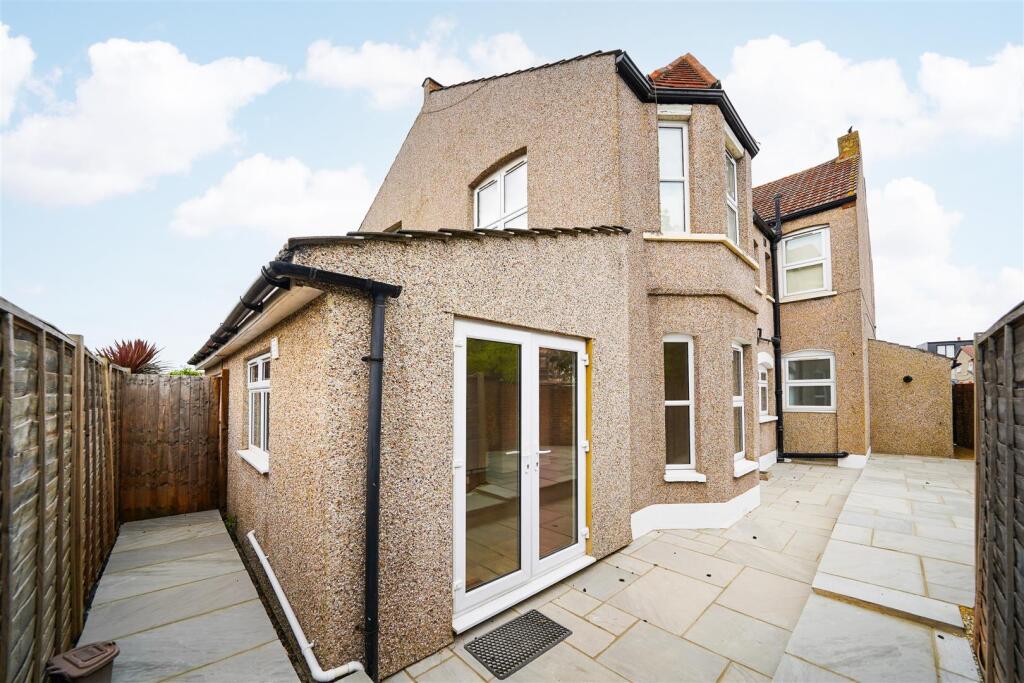 86b Canterbury road-15.jpg