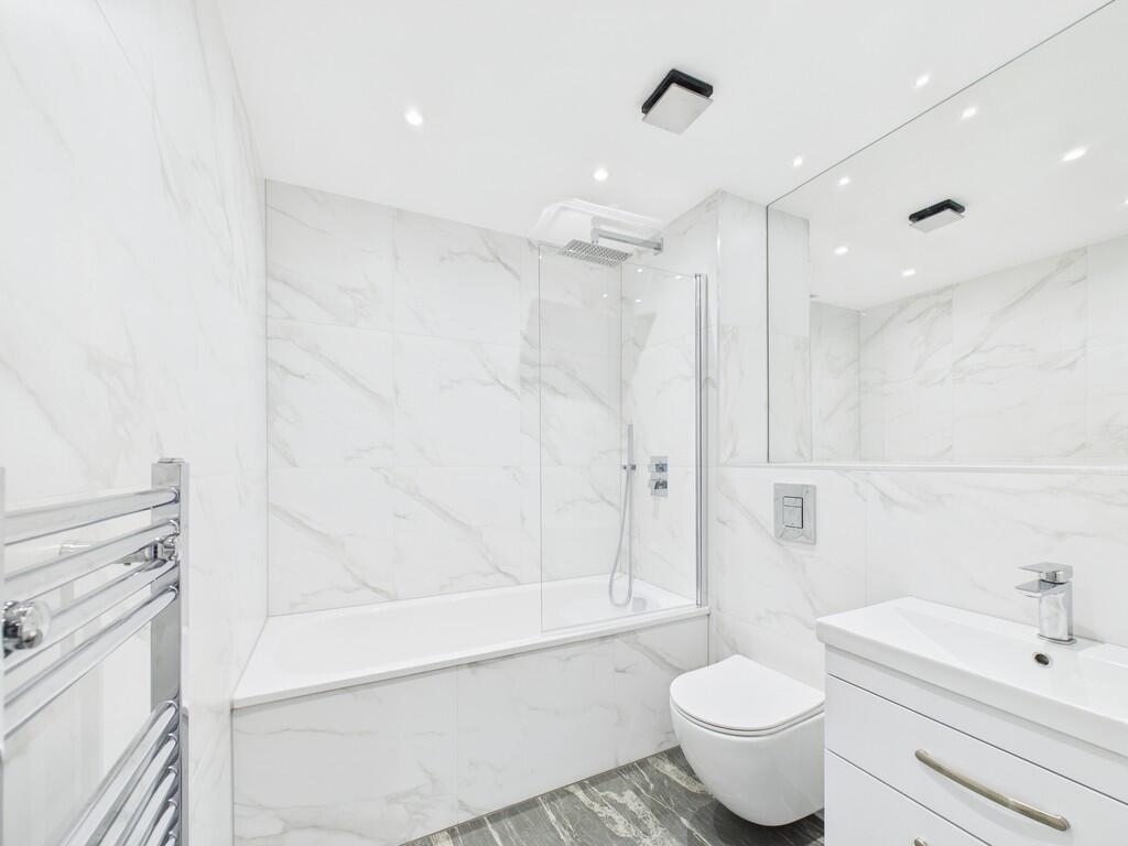 CAM02841G0-PR0036...