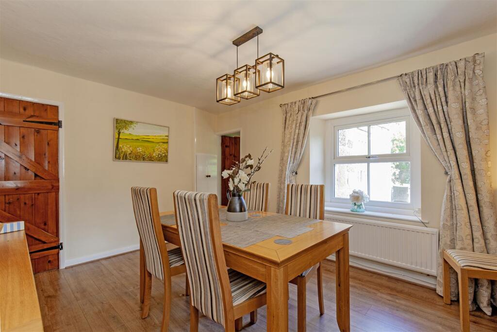Dining Room-2.jpg