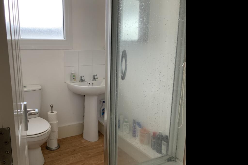 15. FF Shower Room 