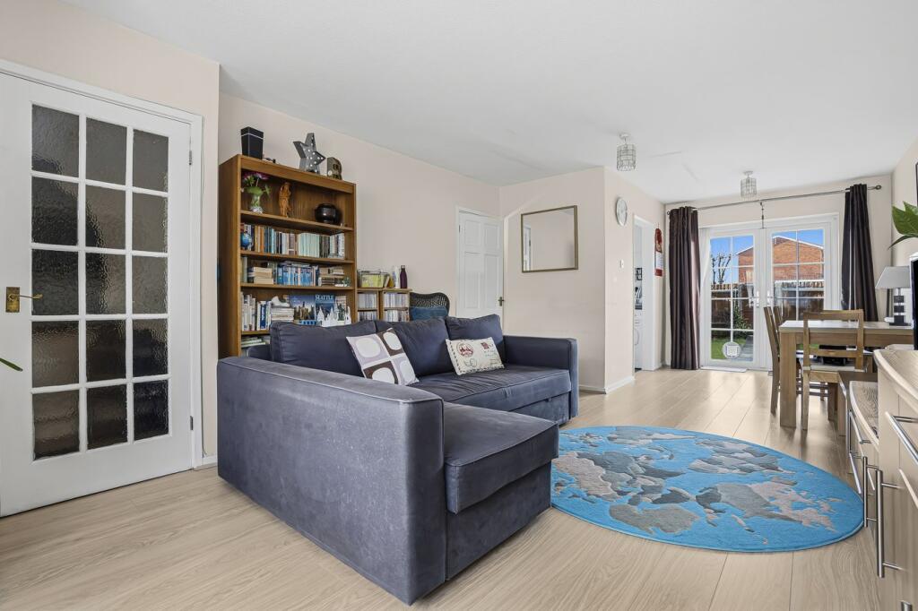 Hawksway, Staines-upon-Thames, TW18