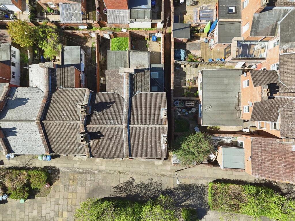 d99ee0f5--4074-A3FF-0EA789214675-30580-00000DD96F3