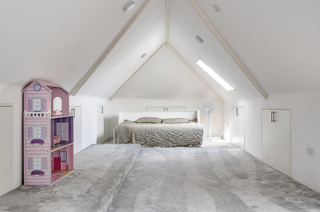 1343170-32-68a898...