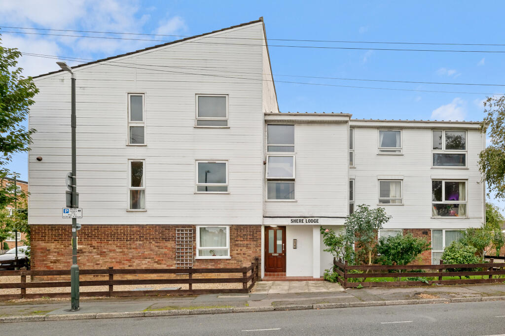 7 Shere Lodge 48 Harewood Road SW19 2HD-7