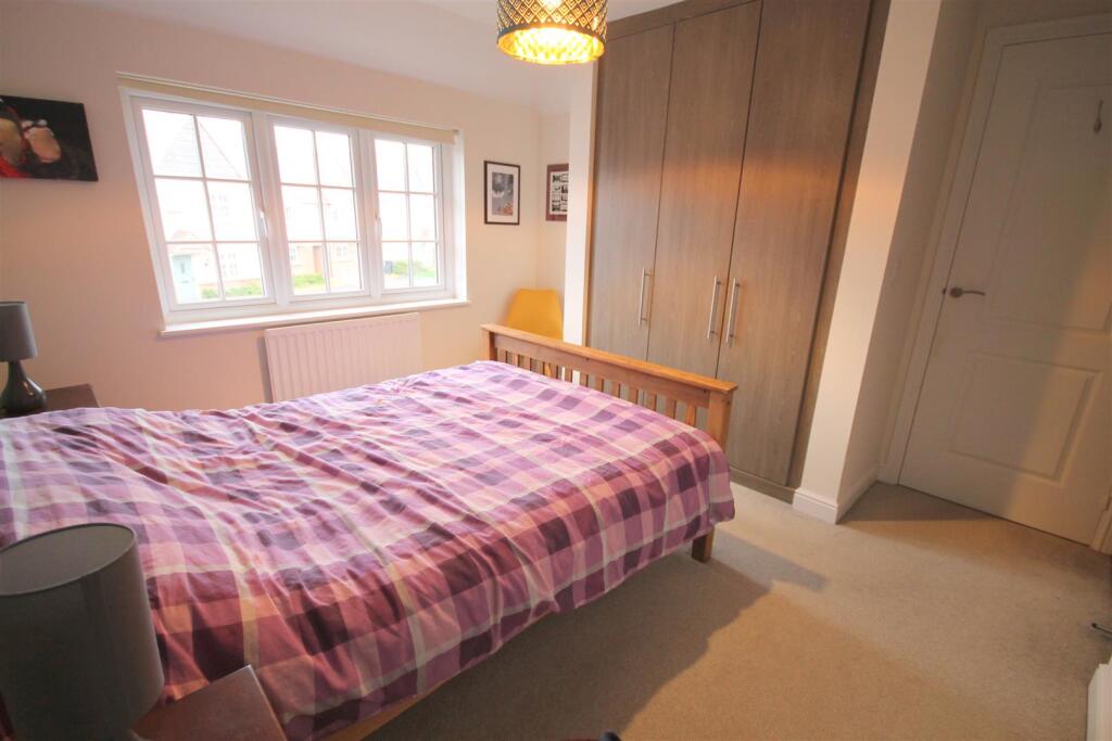 W Bed 1a.JPG