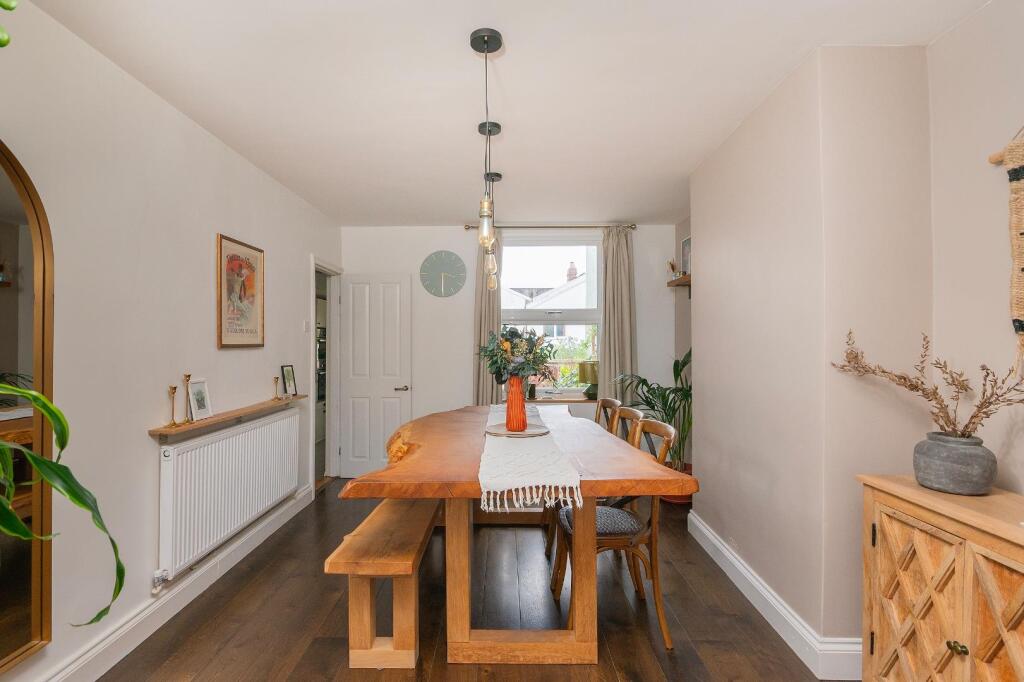 7W0STN - Dining Room D.jpg