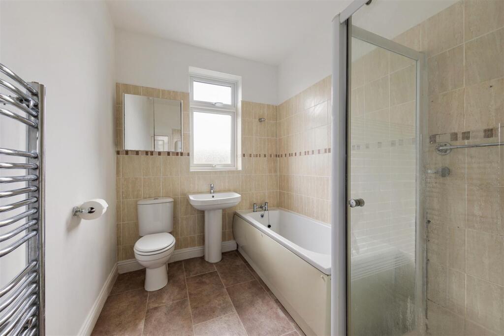 Theobald Road, E17