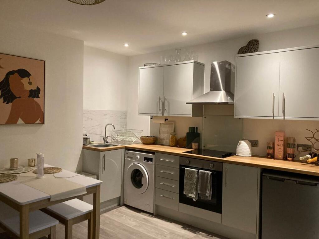 F-F 22 Stacey Road-D