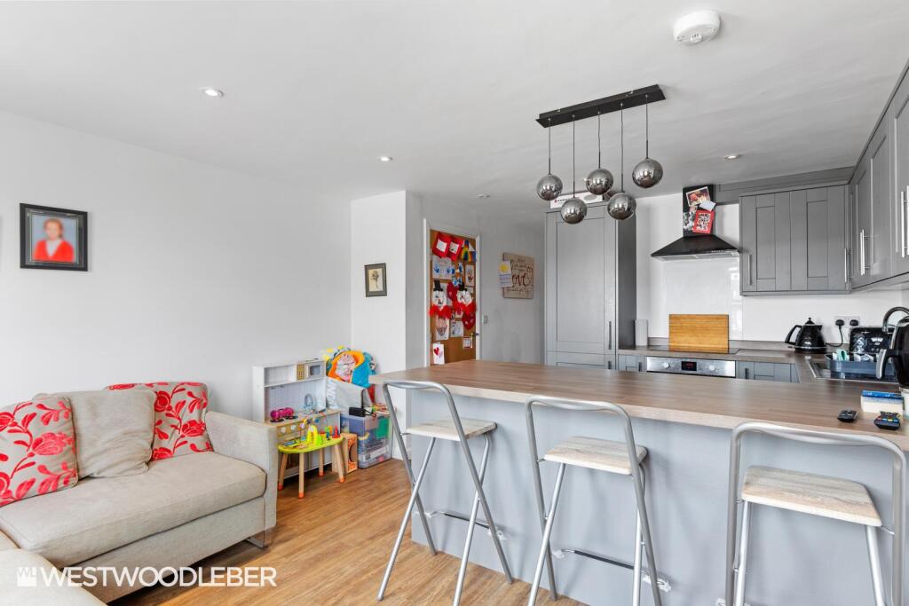 BrookridgeCourt_9.jpg