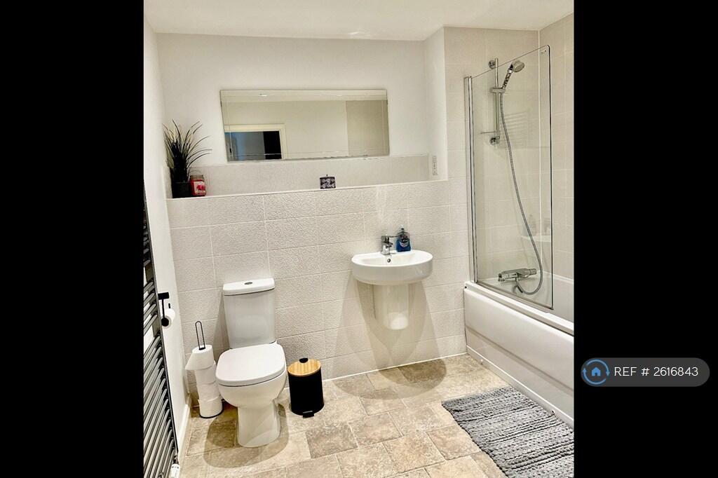 First Floor Bathroom