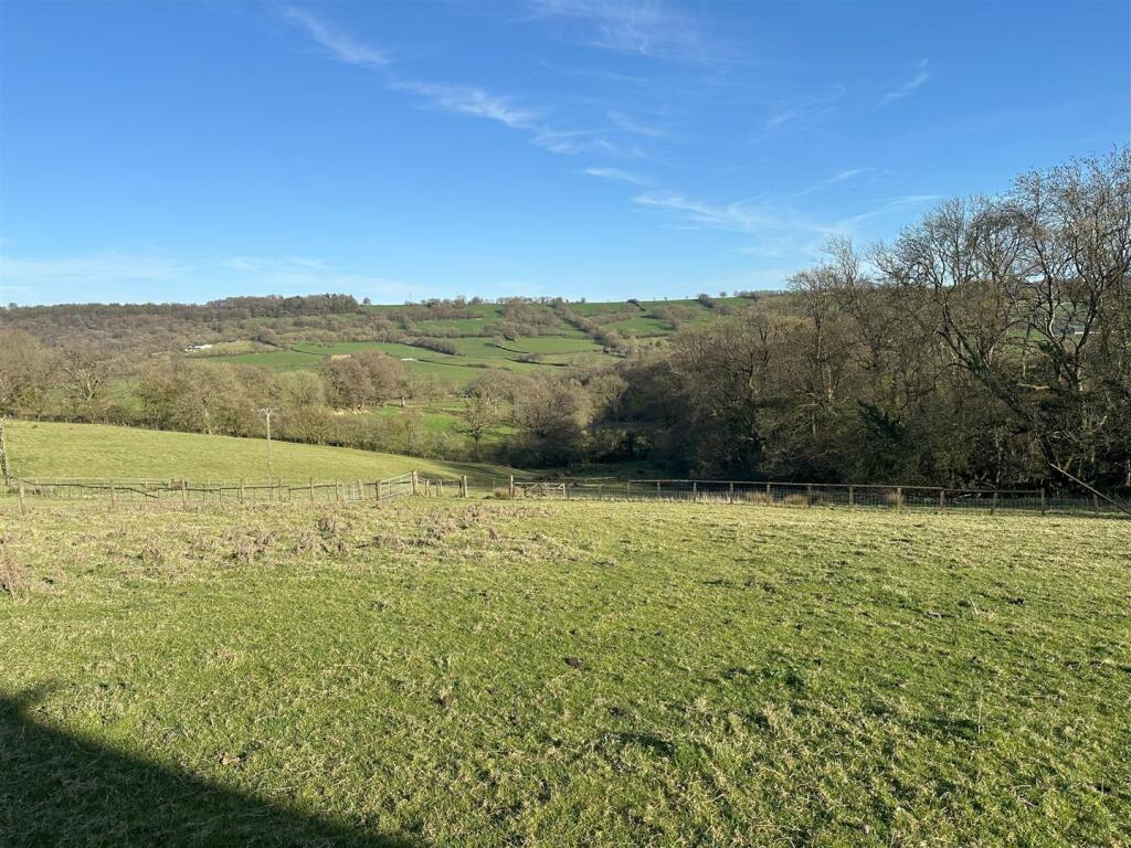 Land at Pound 3.jpeg