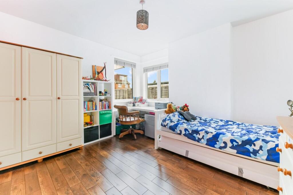 CHESSINGTON ROAD (3).jpg