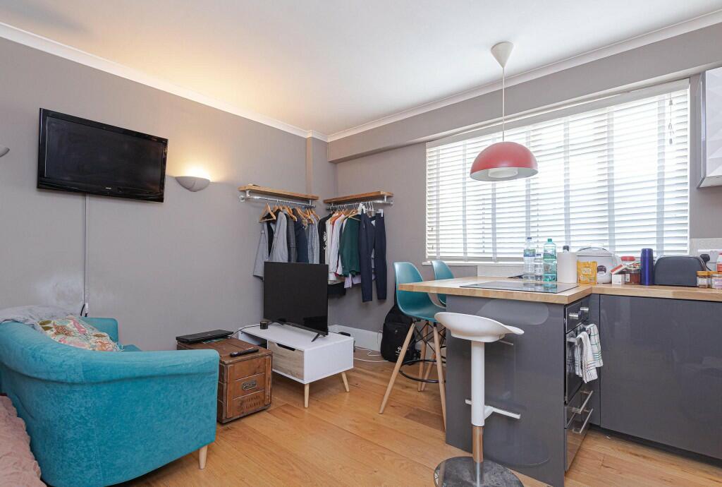 Studio room