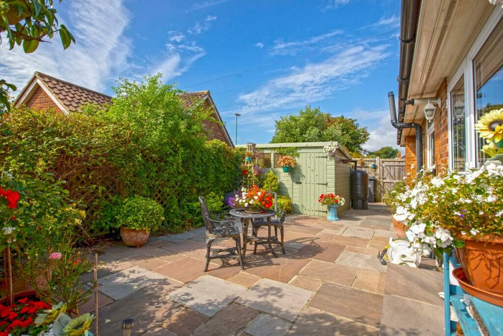 1 Burnside Crescent_28.JPG