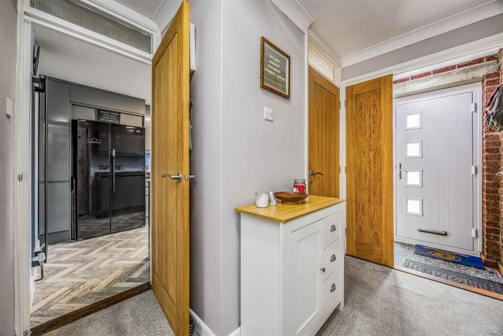 117 Old Rectory Road, Farlington-Small-PorticoMark