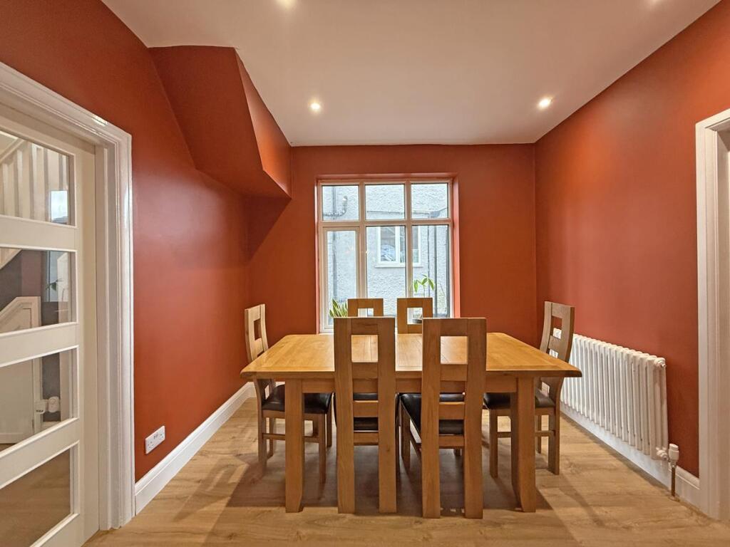 Cresthill Road 6 - Dining Area 1.jpg