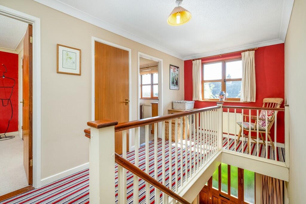 1440px1 Oaklands-...